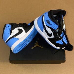 JORDAN 1 RETRO HIGH OG (TD) - “UNC”- University Blue, Size: 6c (Toddler) ~ NWT